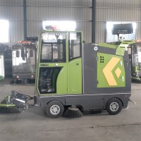 环保雾炮型电动四轮清扫道路扫路车山东厂家多少钱一辆报价表